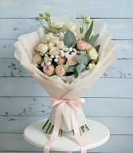 Букет цветов из:  Розы и Лизиантусы в Новоселье Ленинградская область