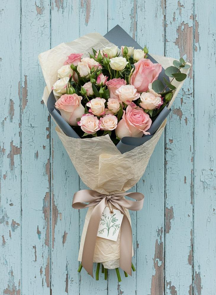 Букет цветов из: Розы в Новоселье Ленинградская область