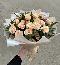 Букет Кремовые розы Латте в Новоселье Ленинградская область
