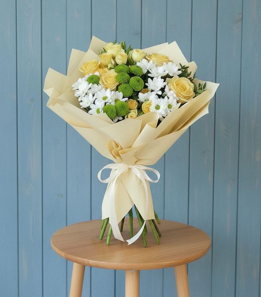 Букет цветов из: Хризантемы и Розы в Новоселье Ленинградская область