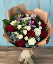 Букет цветов из:  Розы и Альстромерии в Новоселье Ленинградская область