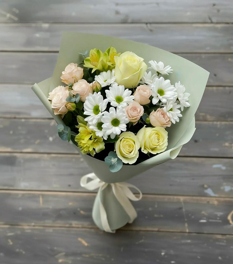 Букет цветов из: Альстромерии, Розы и Хризантемы в Новоселье Ленинградская область