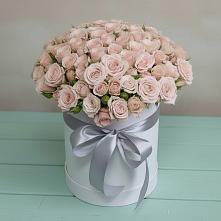 Цветочная композиция из Розы в шляпной коробке в Новоселье Ленинградская область