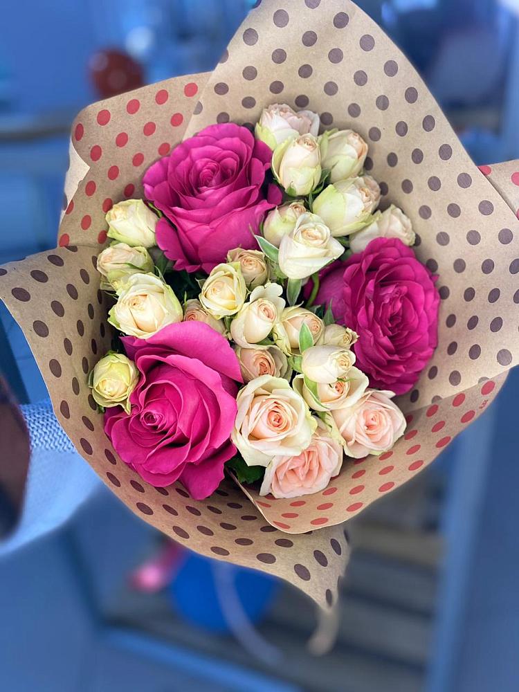 Букет цветов из: Розы в Новоселье Ленинградская область