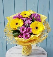 Букет цветов из:  Хризантемы и Герберы в Новоселье Ленинградская область