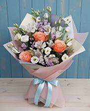 Букет цветов из:  Лизиантусы, Розы, Альстромерии и Гипсофила в Новоселье Ленинградская область