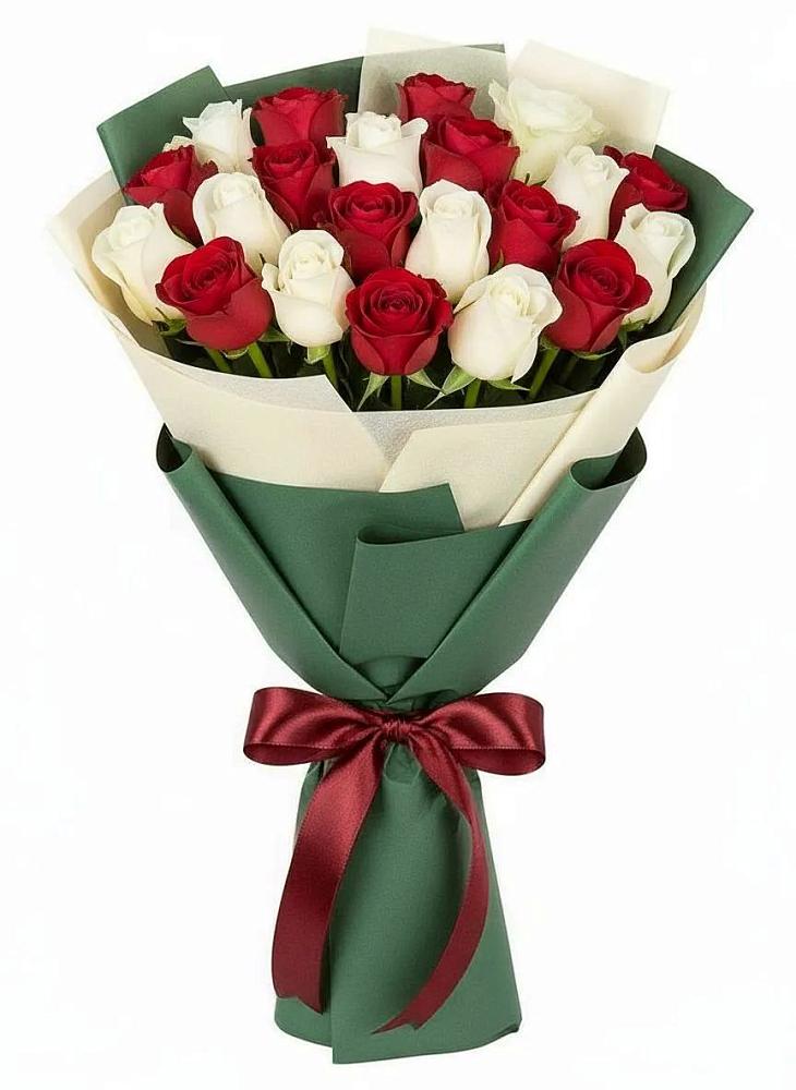 Букет Микс из красных и белых роз в Новоселье Ленинградская область