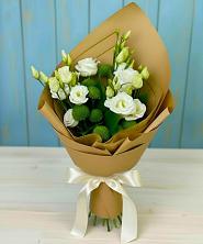 Букет цветов из:  Хризантемы и Лизиантусы в Новоселье Ленинградская область