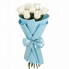 Букет 7 белых роз Проуд в Новоселье Ленинградская область