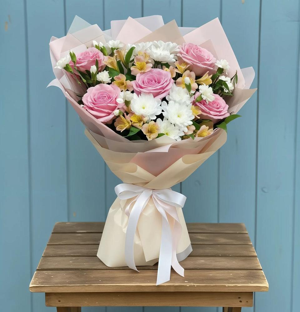 Букет цветов из: Гвоздики, Орхидеи и Розы в Новоселье Ленинградская область