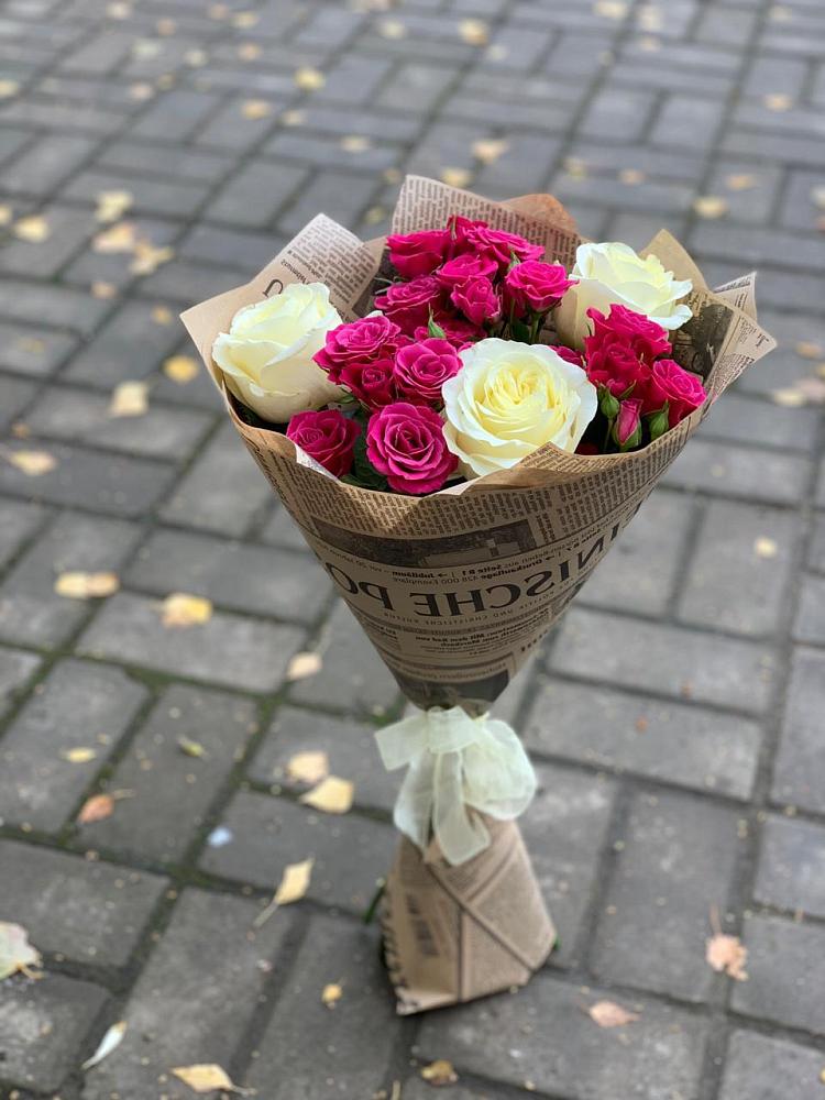 Букет цветов из: Розы в Новоселье Ленинградская область