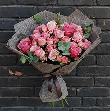 Букет цветов из:  Розы в Новоселье Ленинградская область