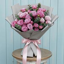 Букет цветов из:  Розы в Новоселье Ленинградская область